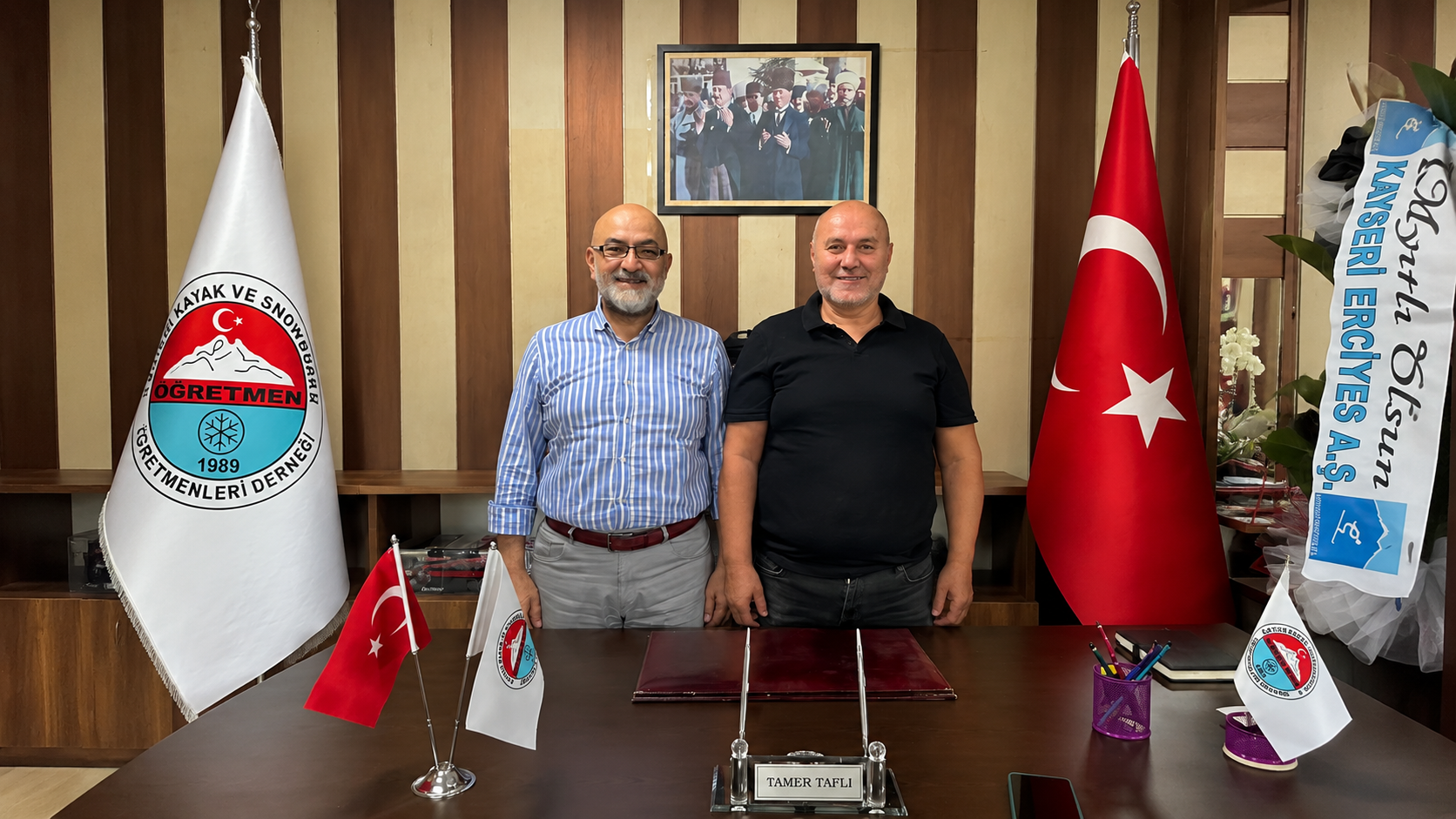 Sayın Milletvekilimiz Murat Cahit Cıngı Derneğimizi Ziyaret Etti